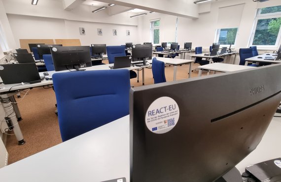 Blick in einen PC-Raum